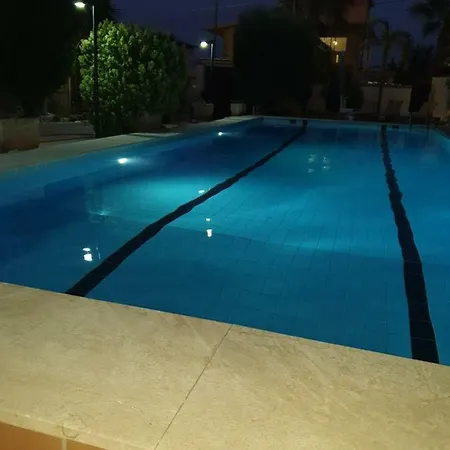 Casa Nostra Cellini Aparthotel