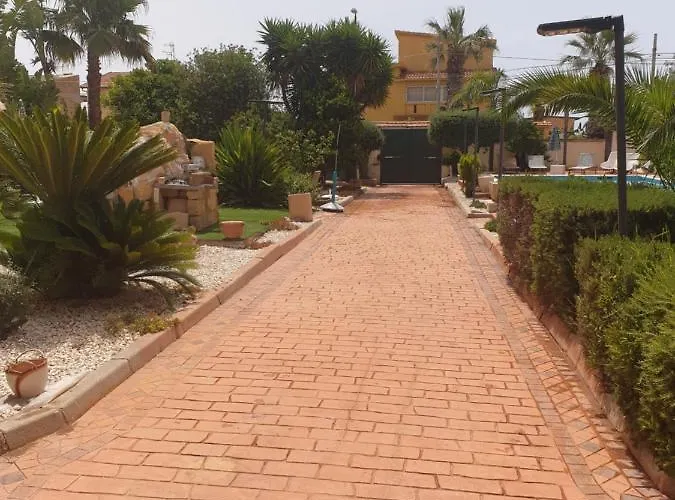Casa Nostra Cellini Aparthotel 3*